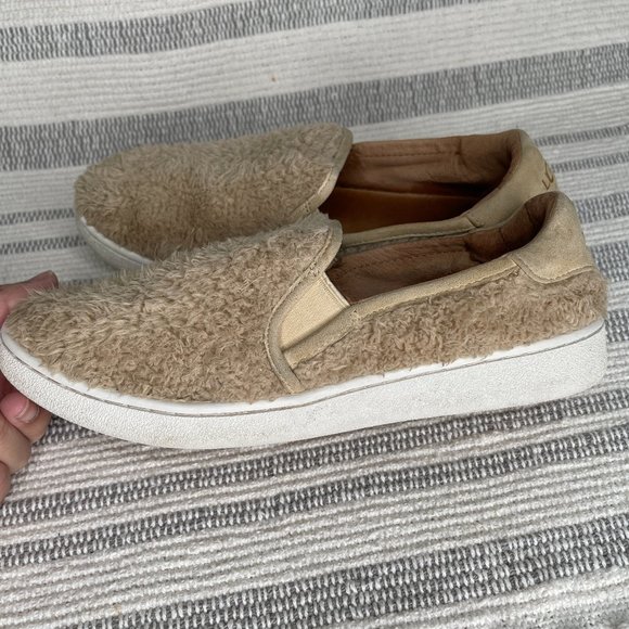 UGG ricci faux sheepskin slip-on sneakers 8 - Picture 4 of 8